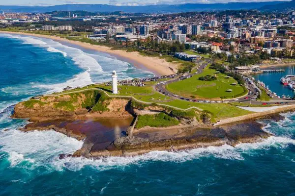 Wollongong drone coastline square