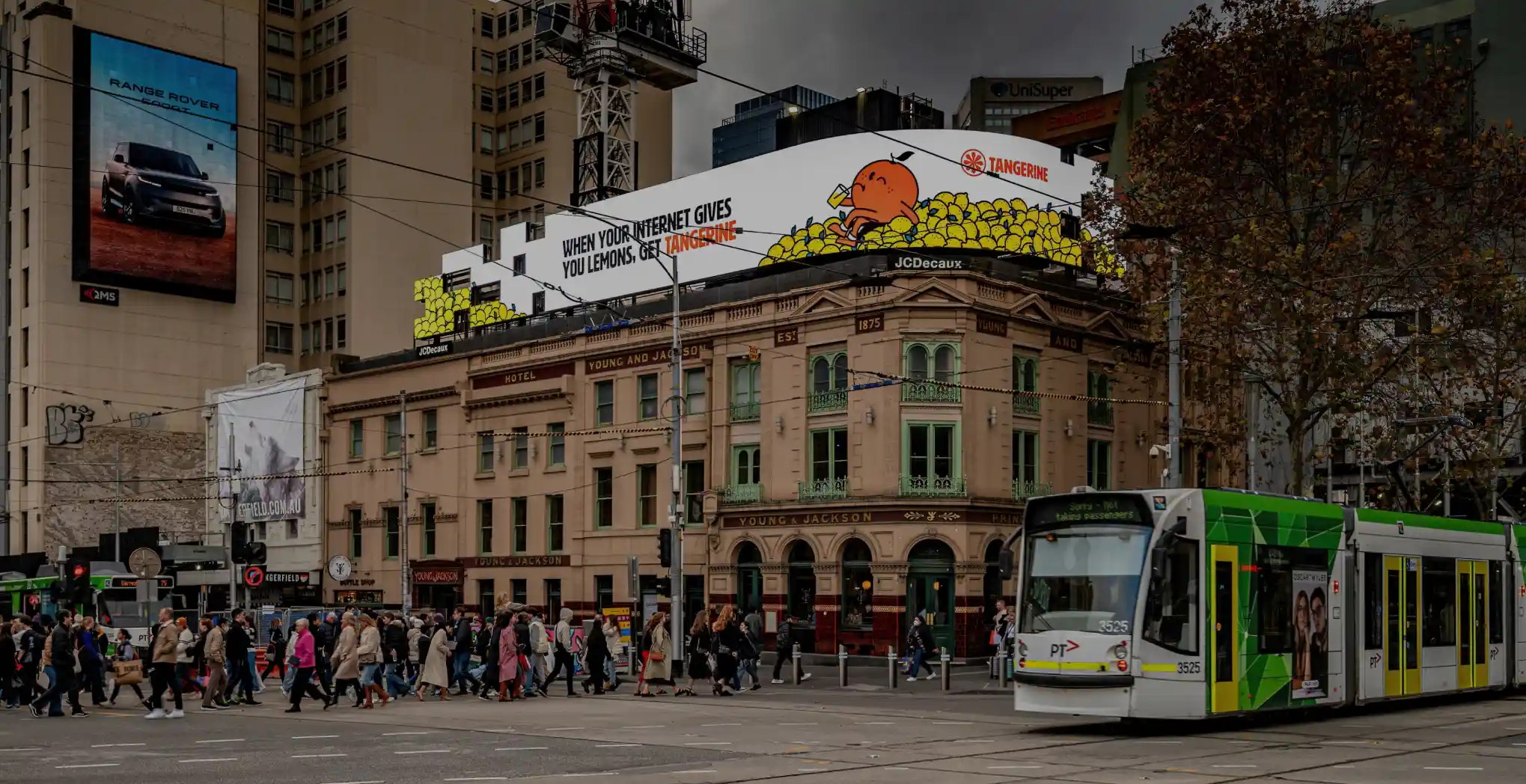 Outdoor audience measurement billboard ad